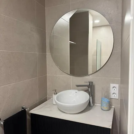 Pajaritos Ii شقة *